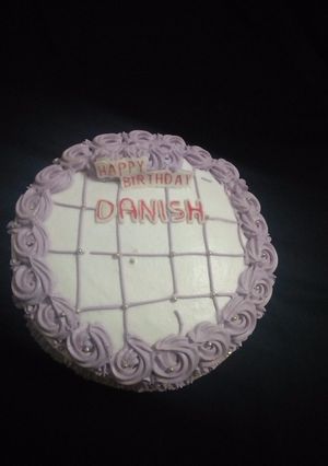 A picture of Vanilla pineapple cake.