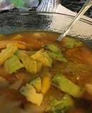 Sopa de setas y flor de calabaza
