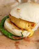 Vada pav