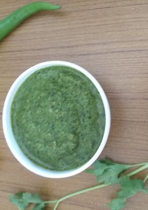 A picture of Green Chutney/ Coriander Mint Chutney.