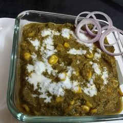 A picture of Malaidaar Palak Corn.