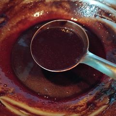 A picture of Chocolate Sauce.