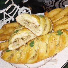 A picture of Chicken bread.