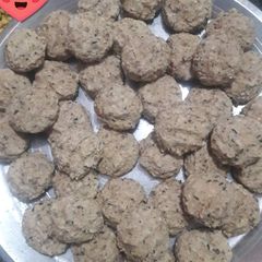 A picture of Masala urad dal wadi.