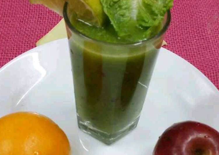 Steps to Prepare Perfect Lemony Lettuce and Apple Juice