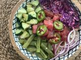 Poke bowl de atún fresco
