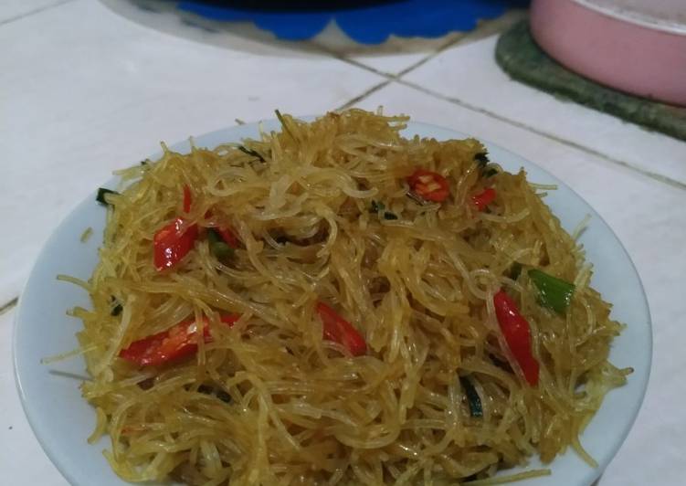 Soun Goreng ala anak kos Soun Goreng ala anak kos