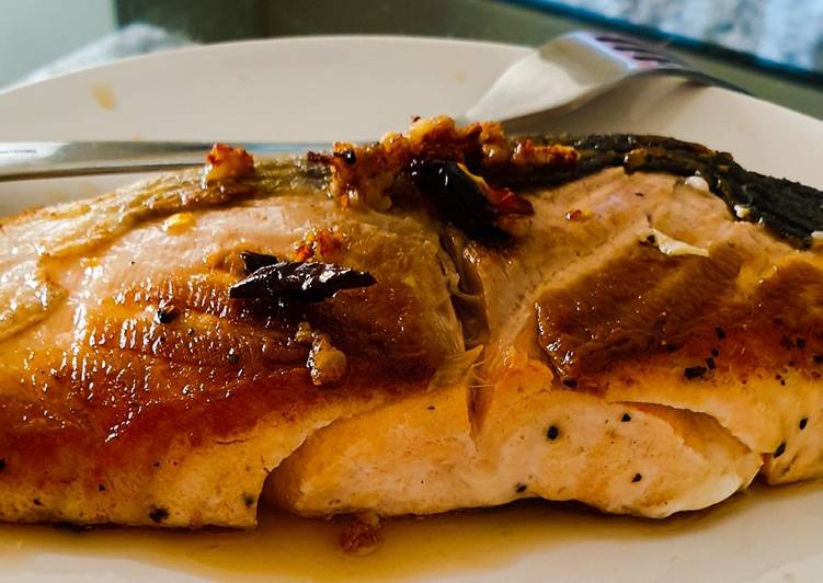 Recipe of Ultimate Basic shallow fry salmon