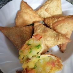 A picture of Potato samosa #endofyearchallenge.