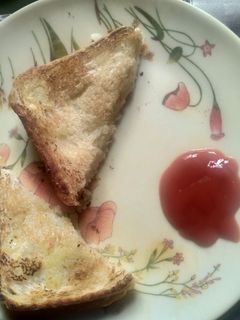 आलू ब्रेड सैंडविच (Aloo bread sandwich recipe in hindi) रेसिपी मुख्य फोटो