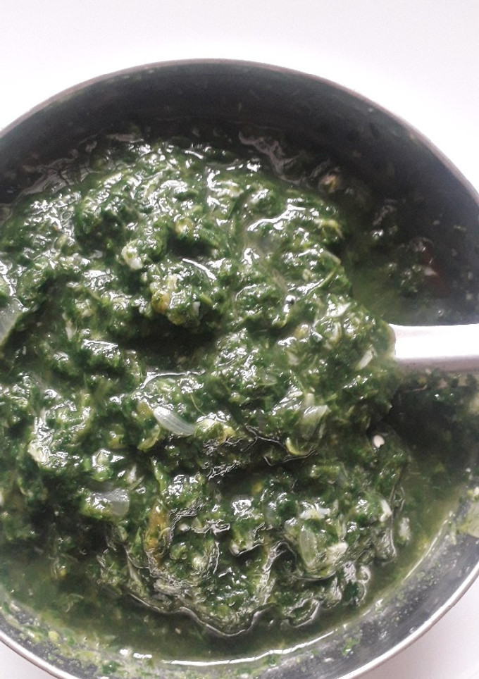 அரைக் கீரை பூண்டு கடையல் செய்முறை முக்கிய புகைப்படம்