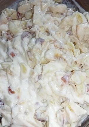 A picture of Creamy fruit Salad.