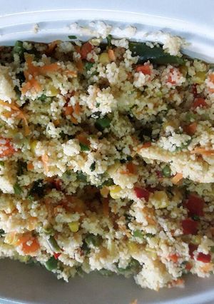 Una foto de Cuscus de verduras