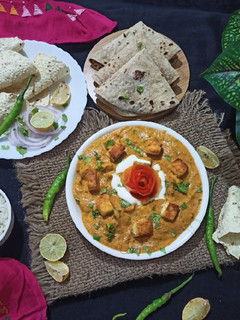 શાહી પનીર (Shahi Paneer Recipe in Gujarati) રેસીપી મુખ્ય ફોટો