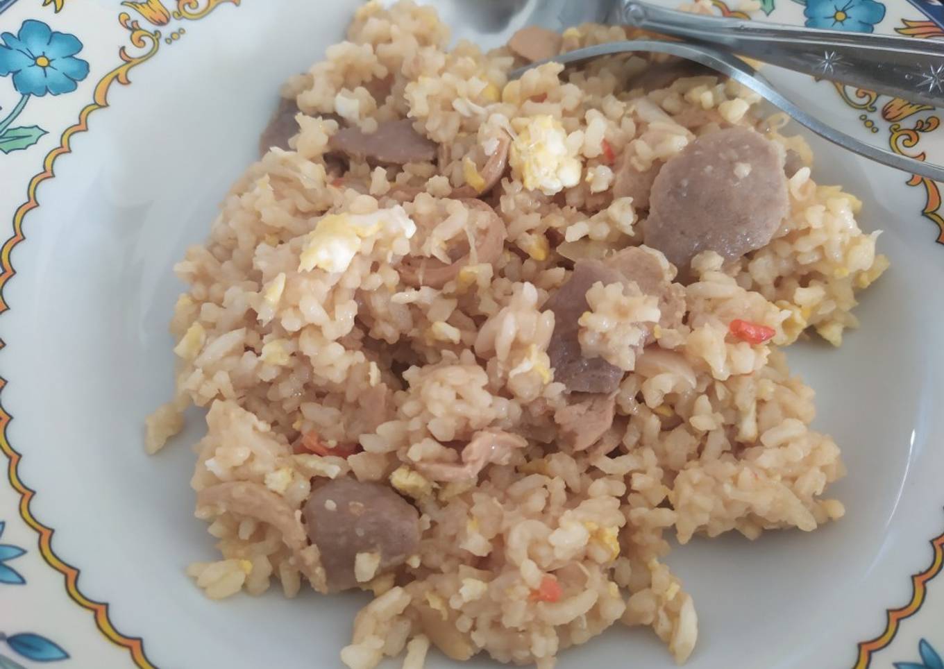 Nasi Goreng Telor Bakso Sosis