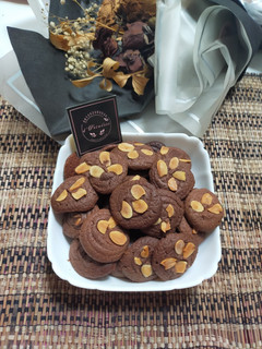 Foto resep Almond choco butter cookies