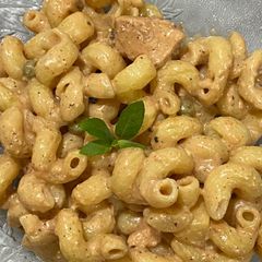 A picture of Quick & delicious Chicken macaroni 🤤.