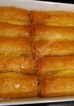 A picture of Galaktoboureko Rolls.