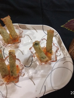 A picture of Spinach paneer cigar.