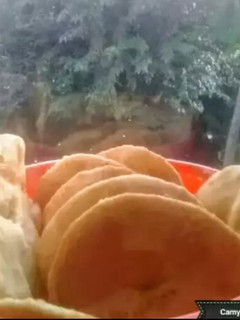 Una foto de TORTAS FRITAS bien argentas 🇦🇷