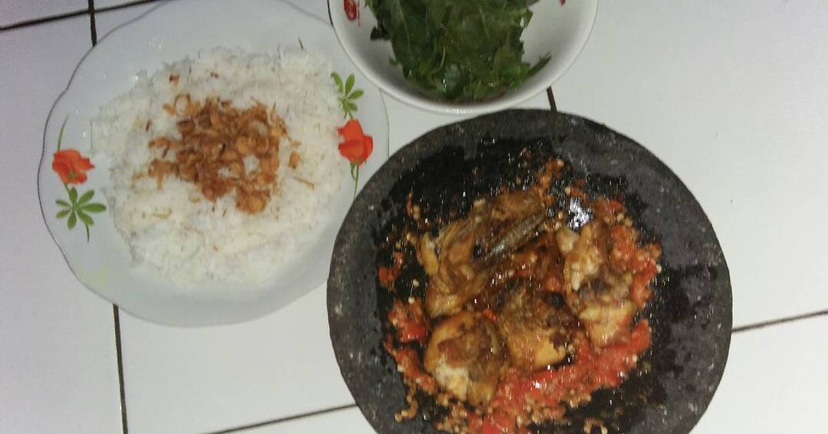 662 resep sambal penyet enak dan sederhana - Cookpad