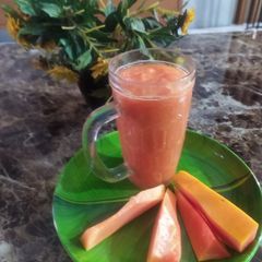 A picture of Papaya juice.