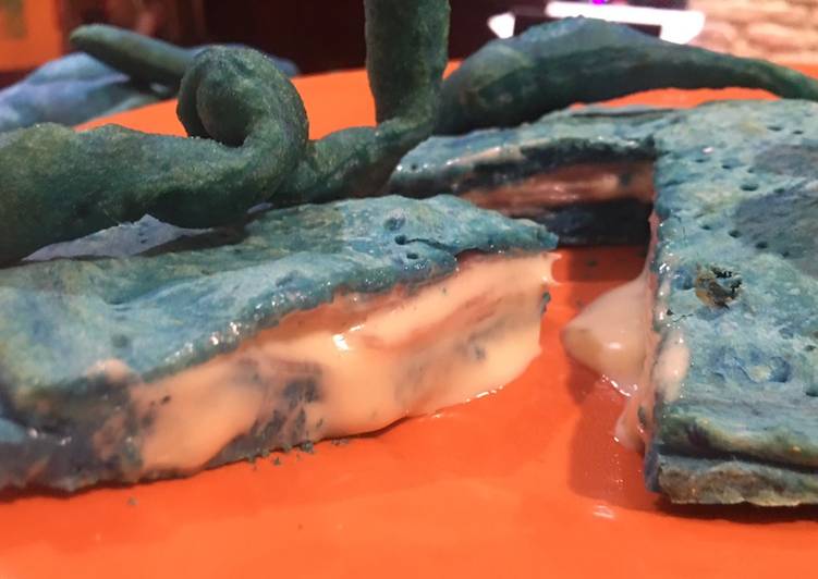 Easiest Way to Make Homemade Focaccia azzurra farcita con gorgonzola e prosciutto cotto