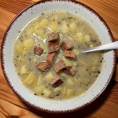 A picture of Garlic soup.