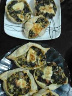 Una foto de Canastitas de acelga y queso