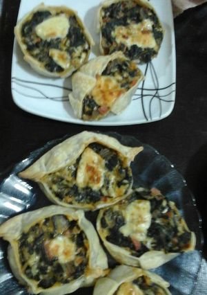 Una foto de Canastitas de acelga y queso