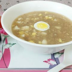 A picture of Chicken and egg soup.