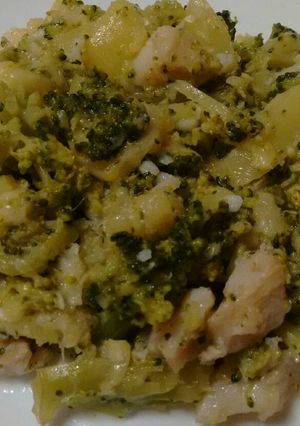 Una foto de Calabacín con bacalao y brócoli