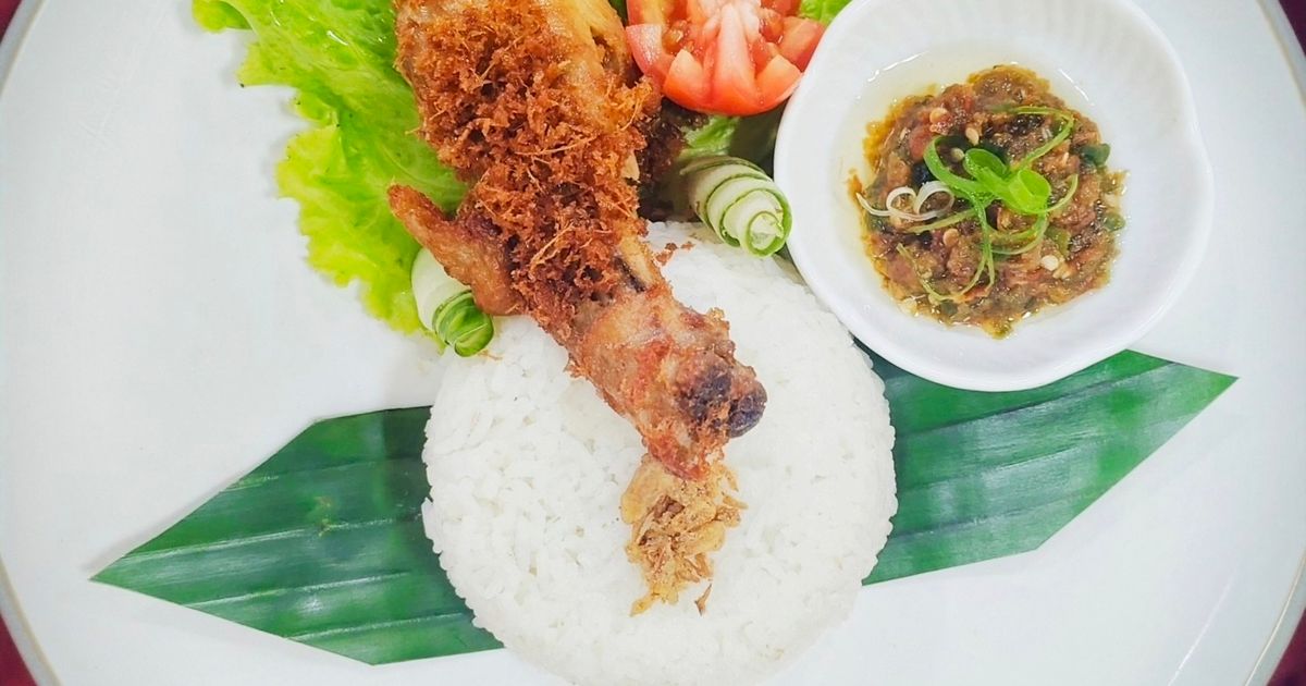 Ayam goreng lengkuas