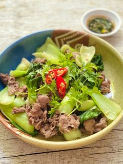 Hình của món Bò Xào Cải Thìa.