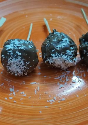A picture of Cake pops.