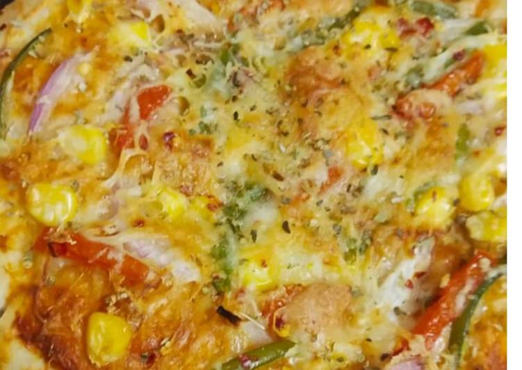 Cheese burst pizza