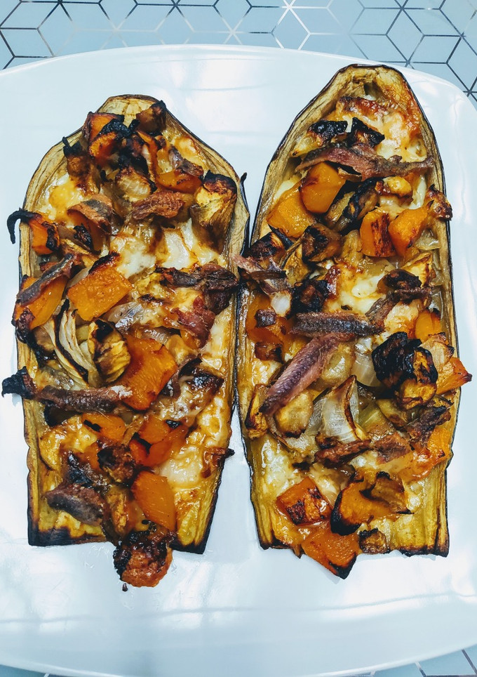 Una foto de Berenjenas rellenas con calabaza asada y anchoas                                 