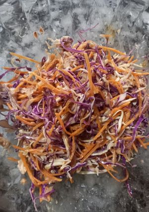 Una foto de Ensalada Coleslaw con Atún