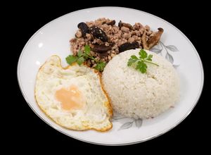 Hình của món SP.0229 - Cơm Thịt Bằm Xào Nấm & Hột Gà Ốp La.