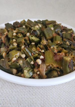 A picture of Okra/ Bhindi fry.