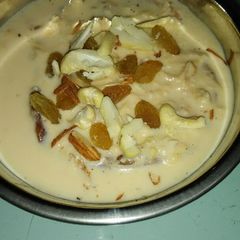 A picture of Malpua with Rabri.