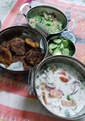A picture of Beef Kachhe Keemay ke Kabab.