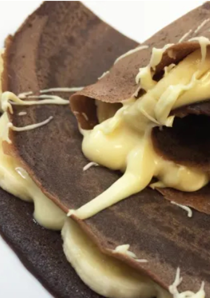 Una foto de 초콜렛 크레페 / Crepas de chocolate