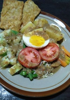 Foto resep Gado Gado Praktis + Tempe Mendoan Kriuk