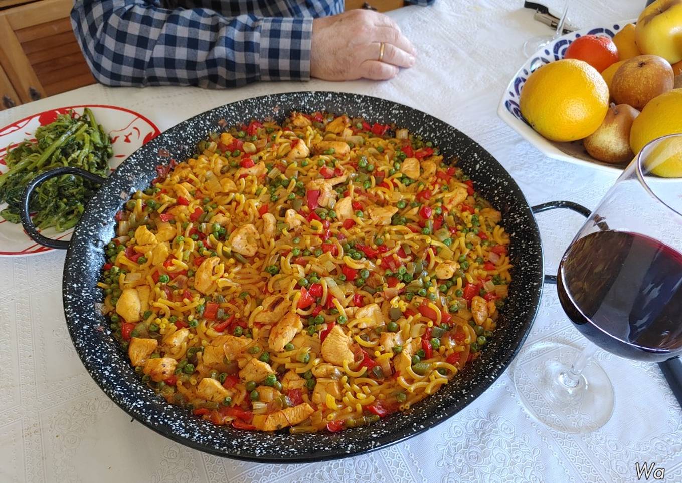 Fideuá de pollo y verduras