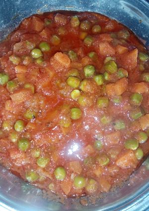 صورة لوصفة بسله (بازيلا) وجزر بطماطم 🥘😋