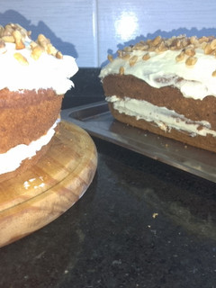 Una foto de Carrot cake 🥕 + Frosting