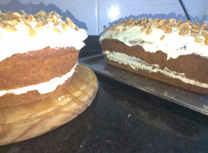 Una foto de Carrot cake 🥕 + Frosting
