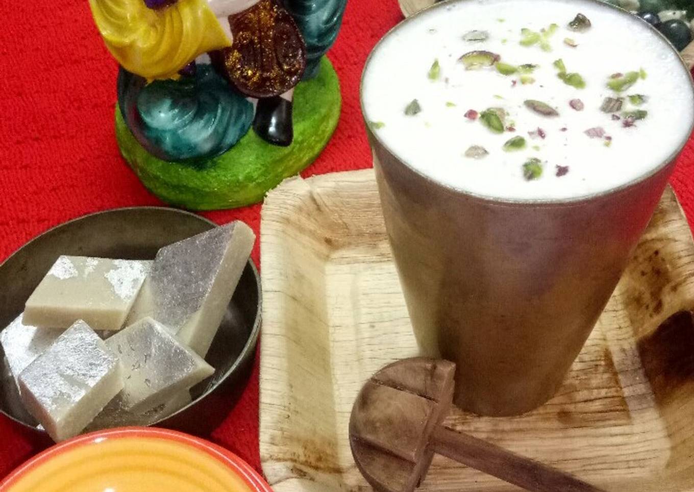 Traditional barfi waali Punjabi malai lassi