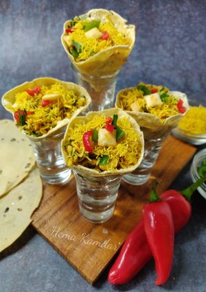 ચીઝલિંગ મસાલા પાપડ કોન્સ (Cheeseling Masala Papad Cones Recipe In Gujarati) રેસીપી મુખ્ય ફોટો